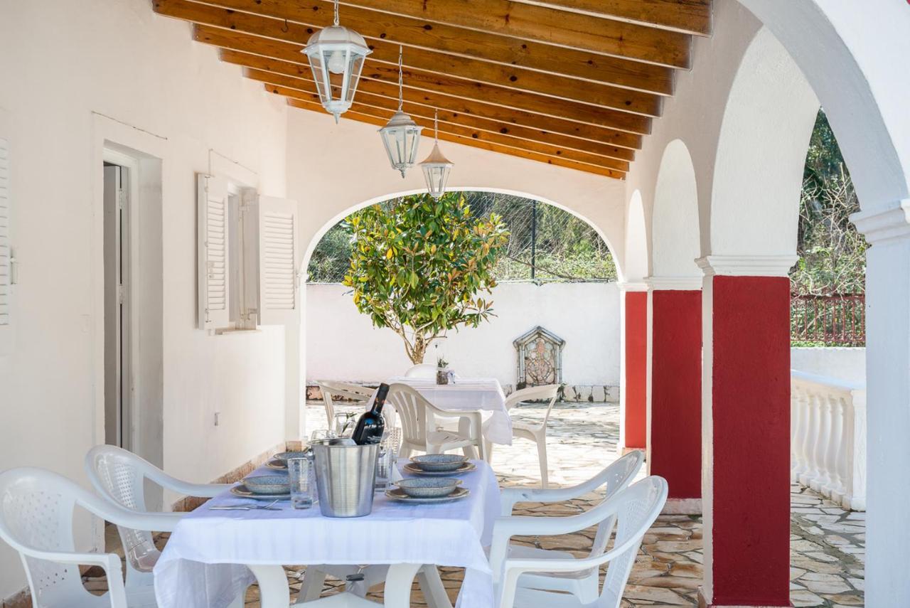 Merlyn Rooms Into The Nature, 100M From The Beach Dafnila Dış mekan fotoğraf